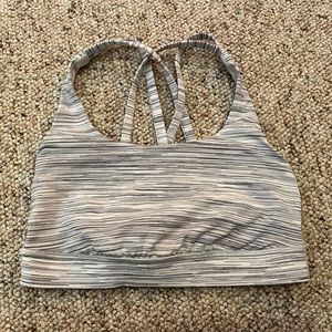 Lululemon sports bra